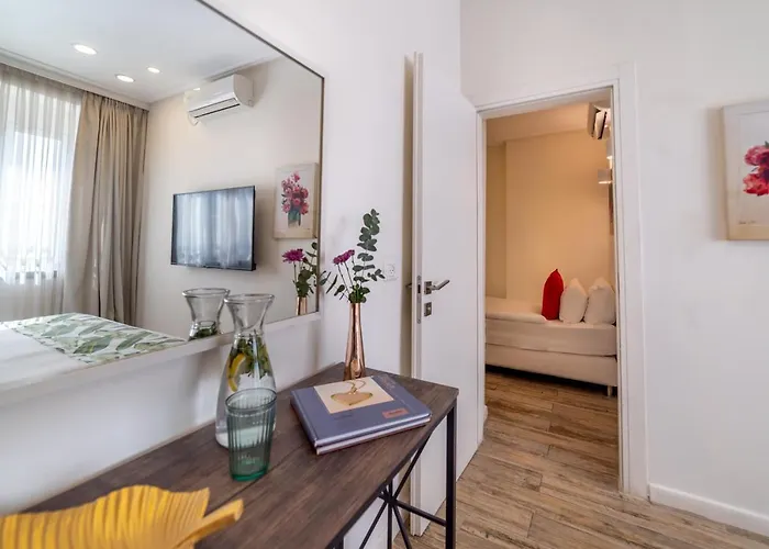Suite à 2 Chambres à Coucher