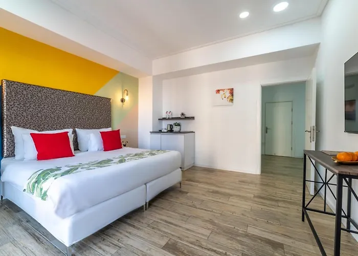 Suite à 3 Chambres à Coucher